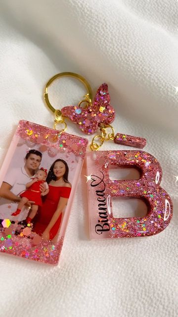 &nbsp;Handmade Resin Keychains – Alphabetic &amp; Custom Designs
