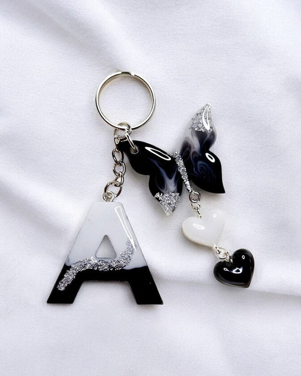 &nbsp;Handmade Resin Keychains – Alphabetic &amp; Custom Designs