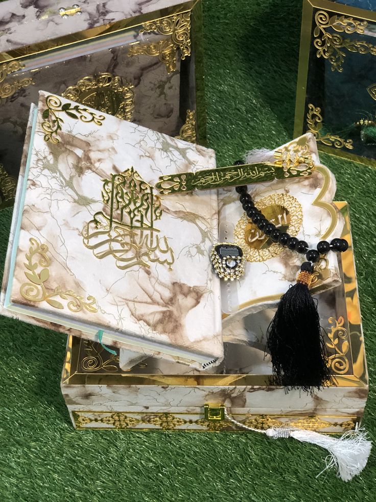 Handmade Resin Quran Box Set – Elegant &amp; Complete Islamic Gift Set