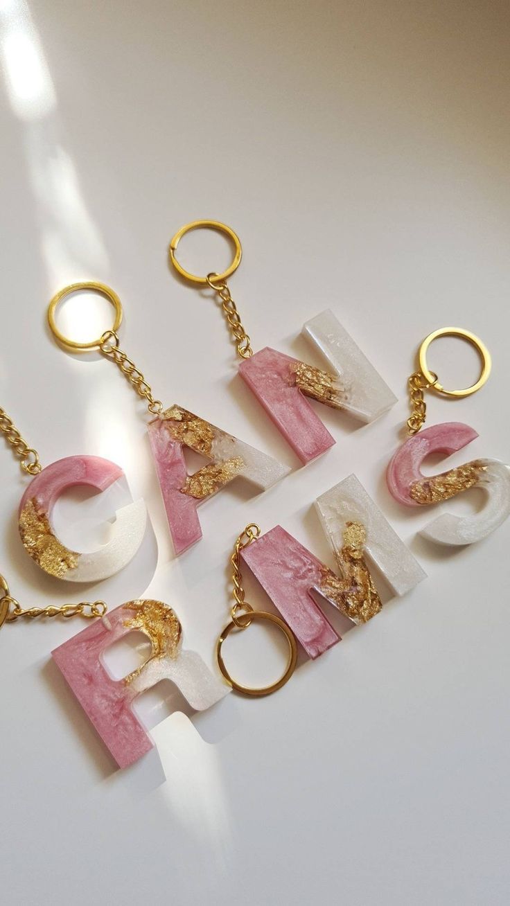 &nbsp;Handmade Resin Keychains – Alphabetic &amp; Custom Designs