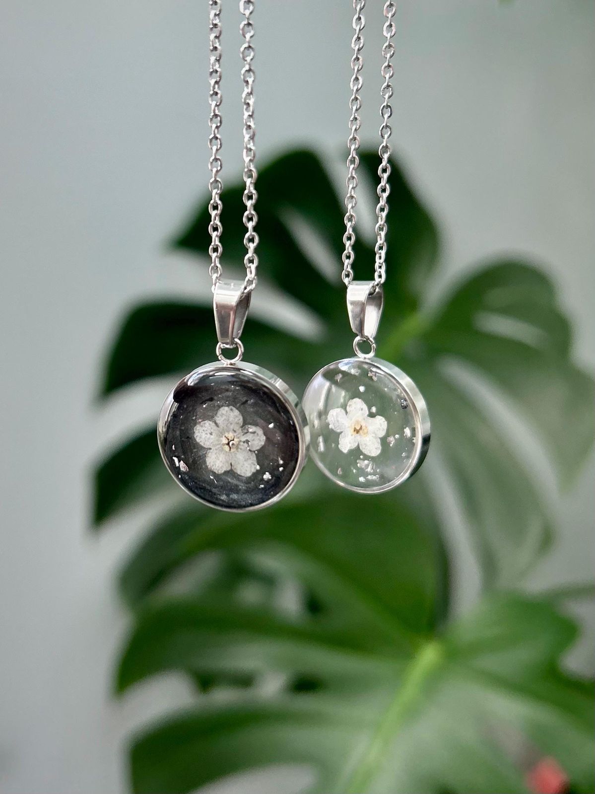 Handmade Resin Necklace – Stylish &amp; Unique Jewelry