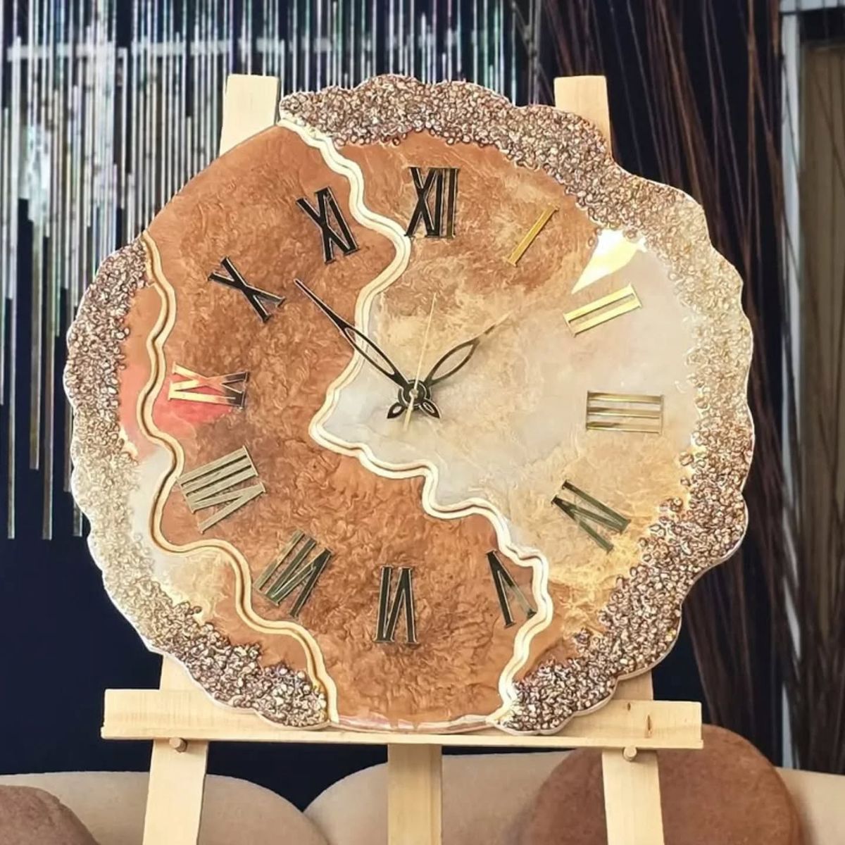 Handmade Resin Wall Clock – Unique Decorative Timepiece