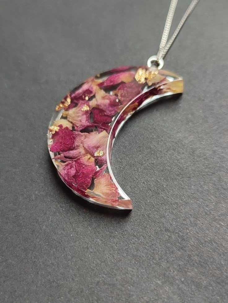 Handmade Resin Necklace – Stylish &amp; Unique Jewelry