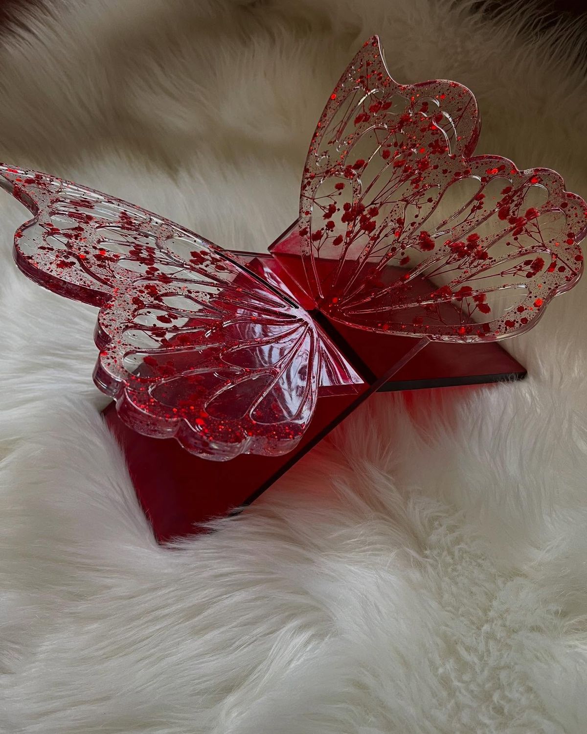 Handmade Butterfly-Shaped Resin Quran Rehal – Elegant &amp; Unique Islamic Decor