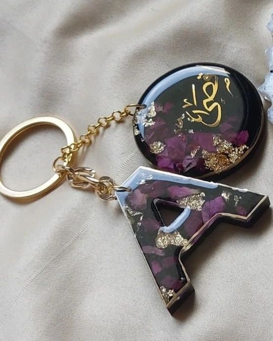 &nbsp;Handmade Resin Keychains – Alphabetic &amp; Custom Designs