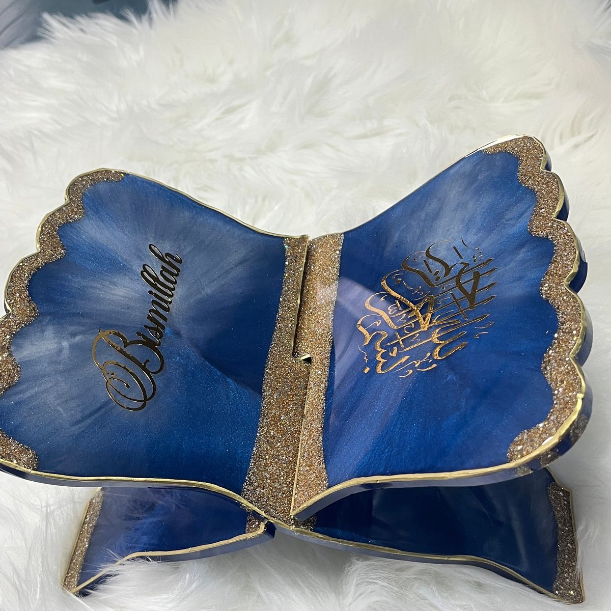 Handmade Resin Quran Rehal – Elegant &amp; Unique Islamic Decor