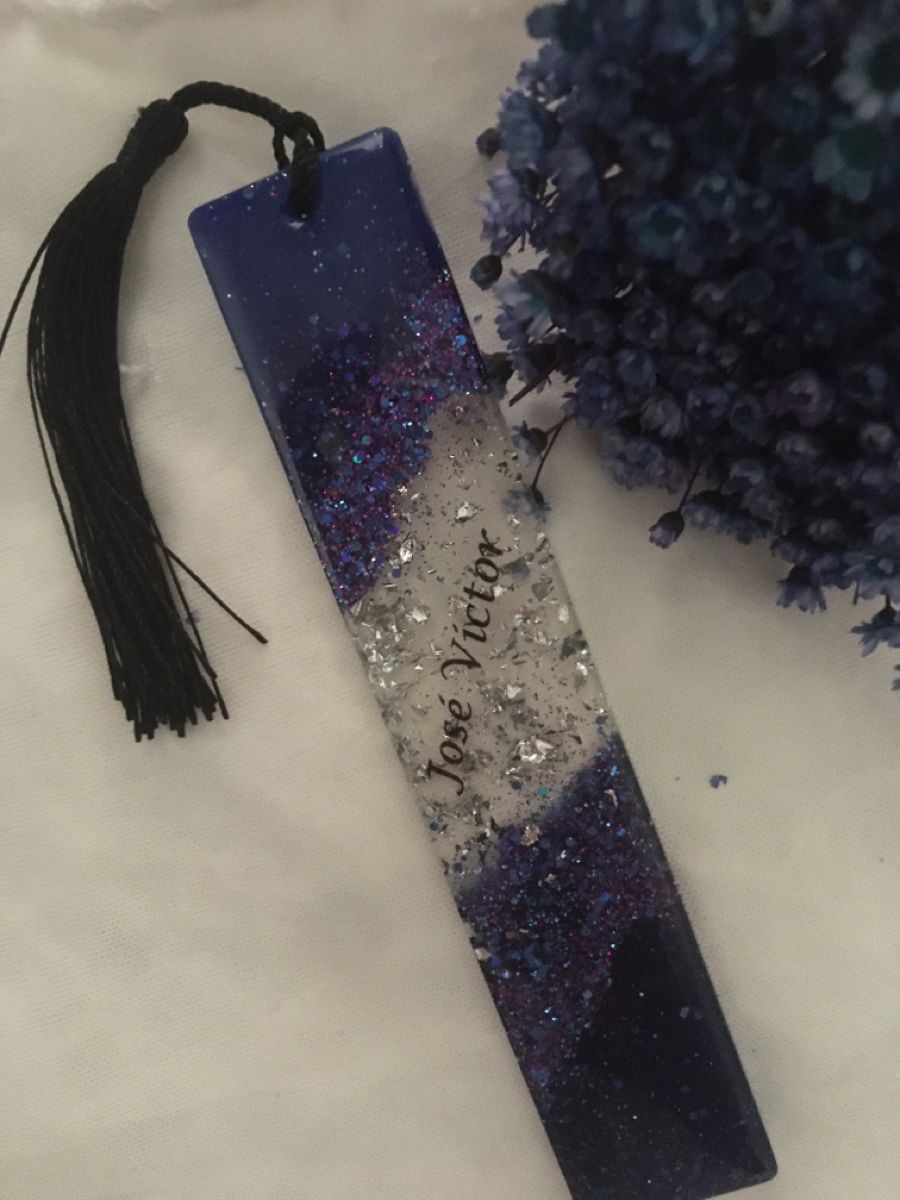 Handmade Resin Bookmarks – Stylish &amp; Unique Reading Accessory