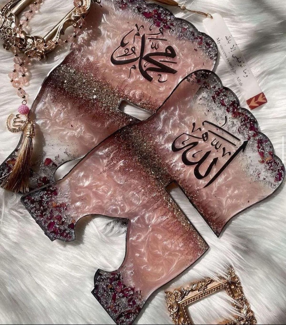 Handmade Resin Quran Rehal – Elegant &amp; Unique Islamic Decor