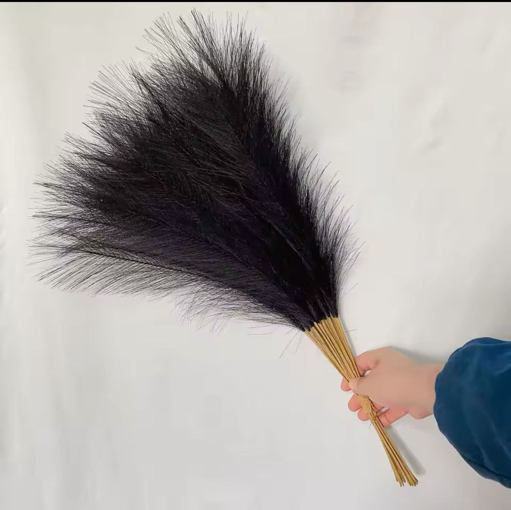 Pampas Grass Bouquet – Decorative Home Accent