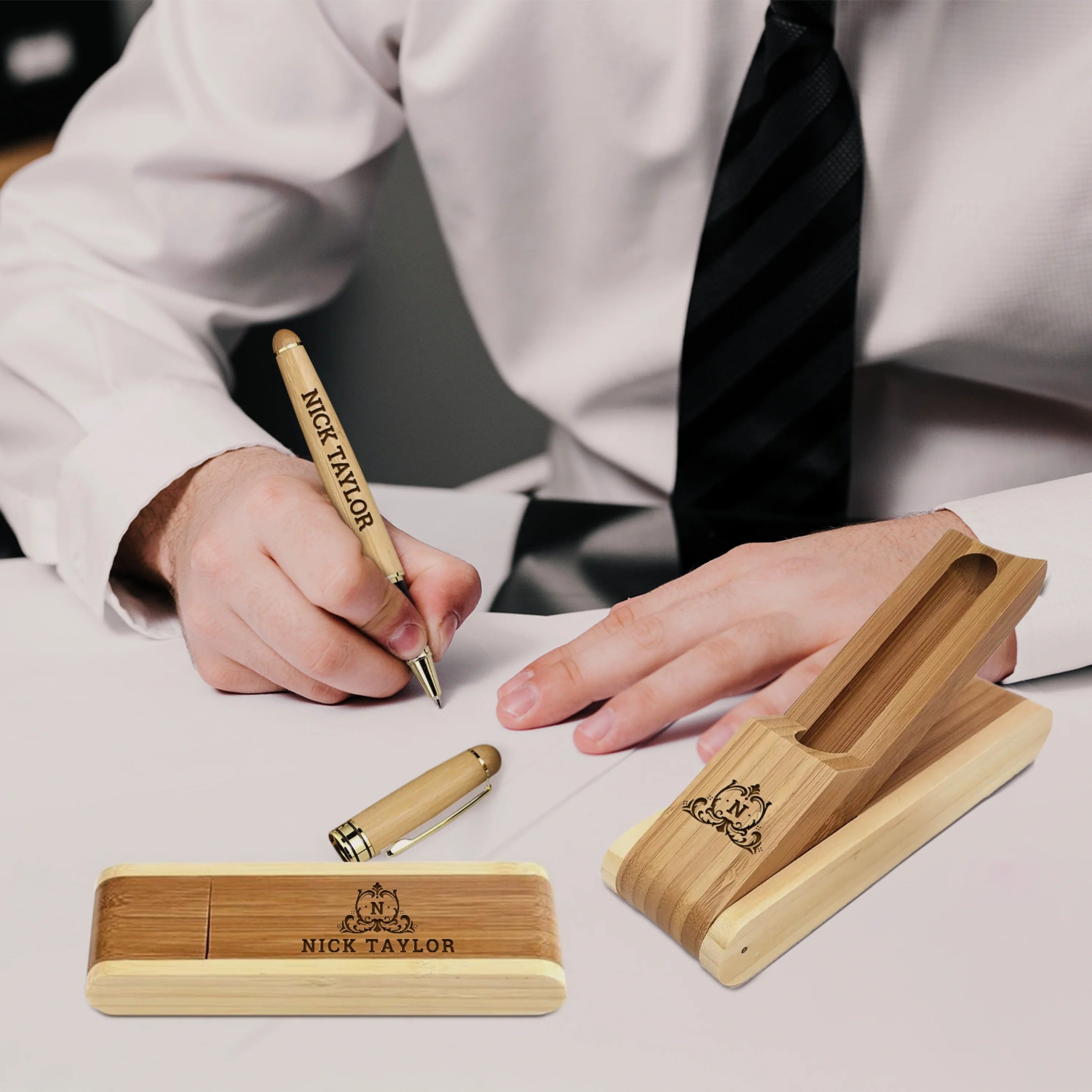 Customizable Wood Pen with Stand – Personalized