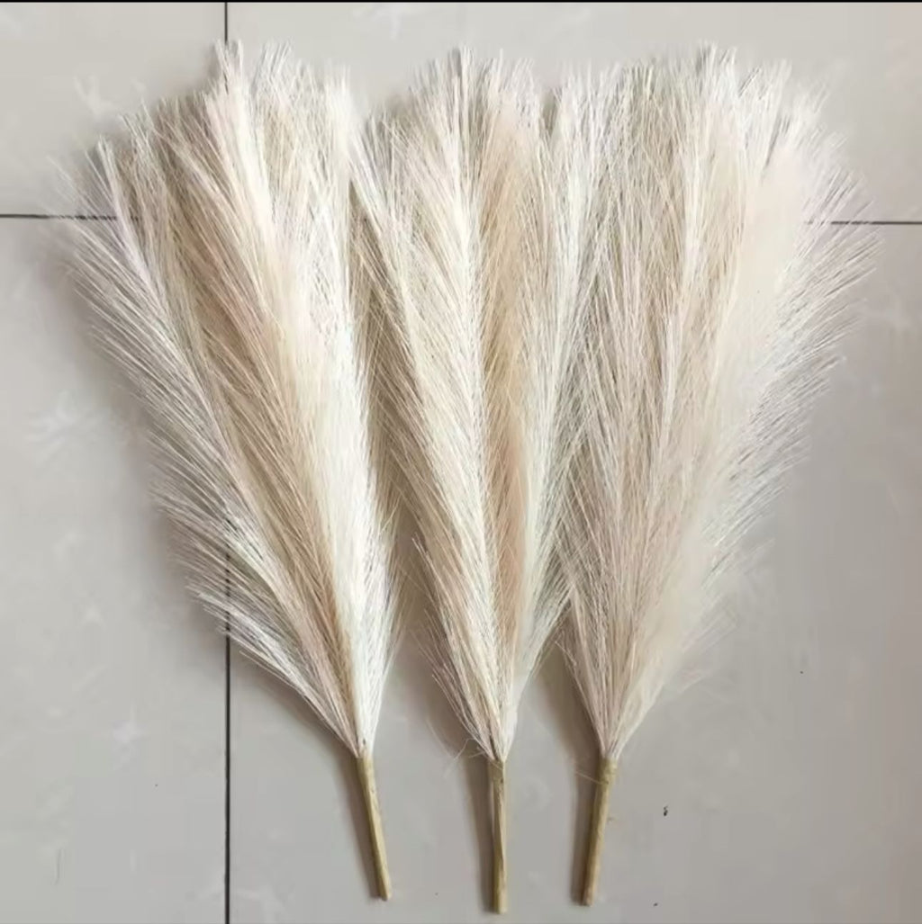 Pampas Grass Bouquet – Decorative Home Accent